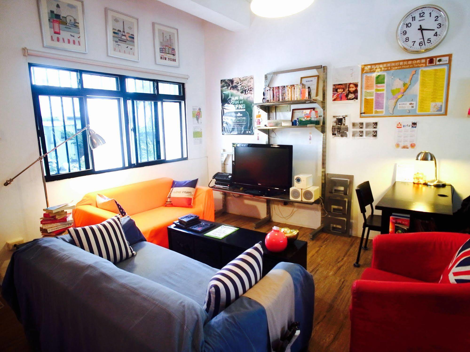 都蘭朋友家 Dulan Friends Hostel Тонхэ Экстерьер фото